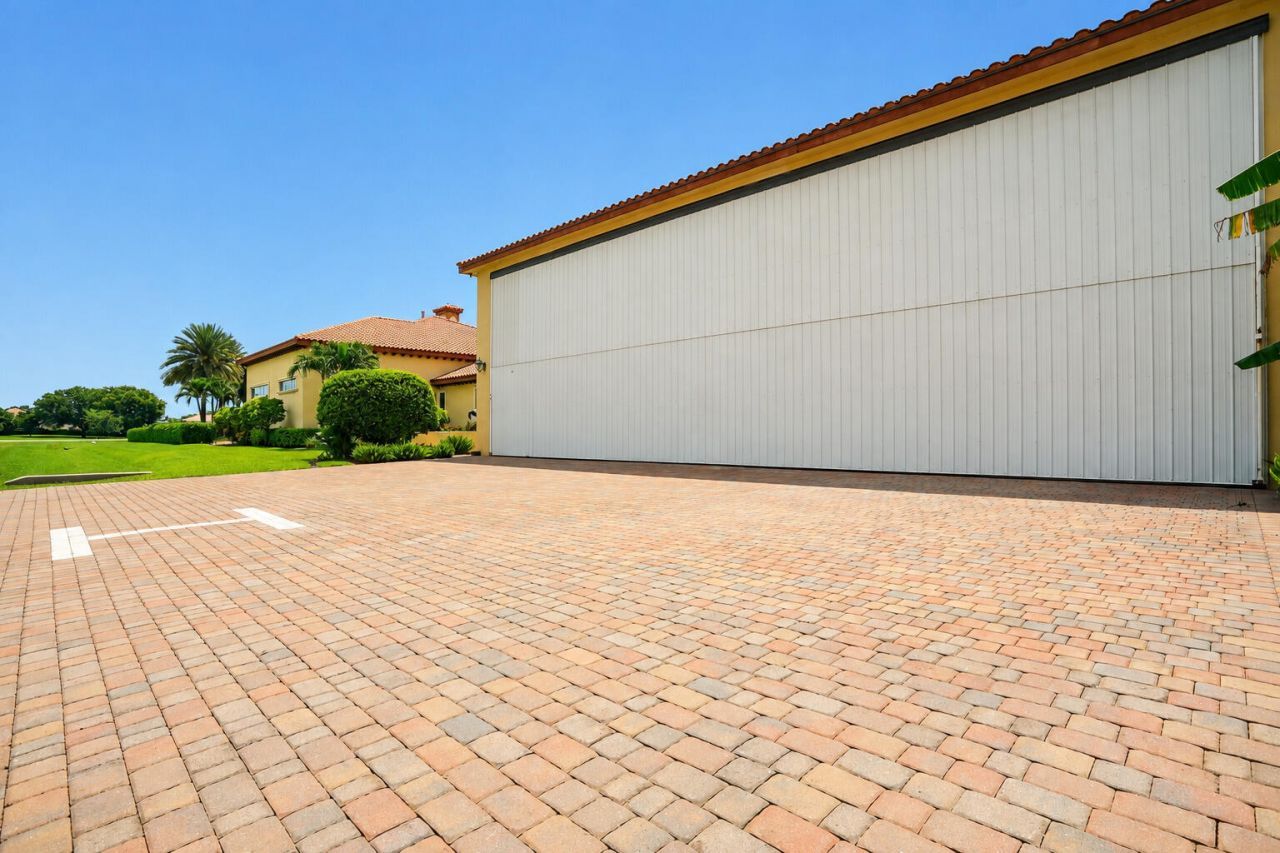 15855 Barnstormer Court, Wellington, FL 33414 Photo
