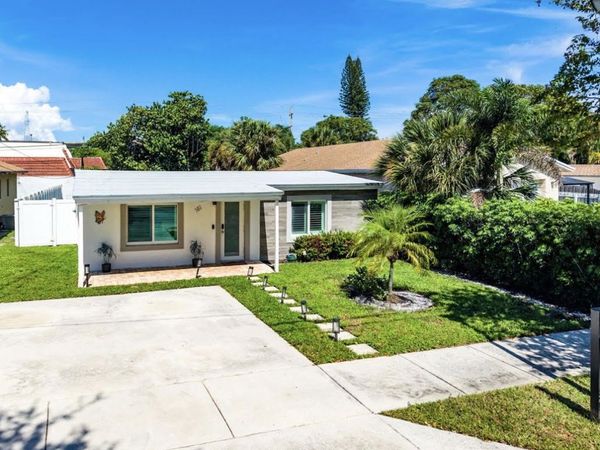 161 NE 15TH Terrace, Boca Raton, FL 33432