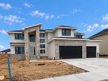 5710 N 197th Street, Elkhorn, NE 68022