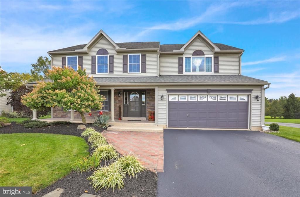 541 W REESER STREET, LEESPORT, PA 19533