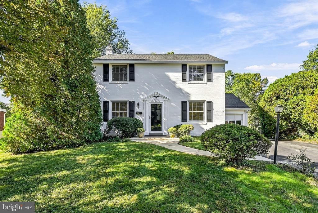 421 BRIARWOOD ROAD, WALLINGFORD, PA 19086