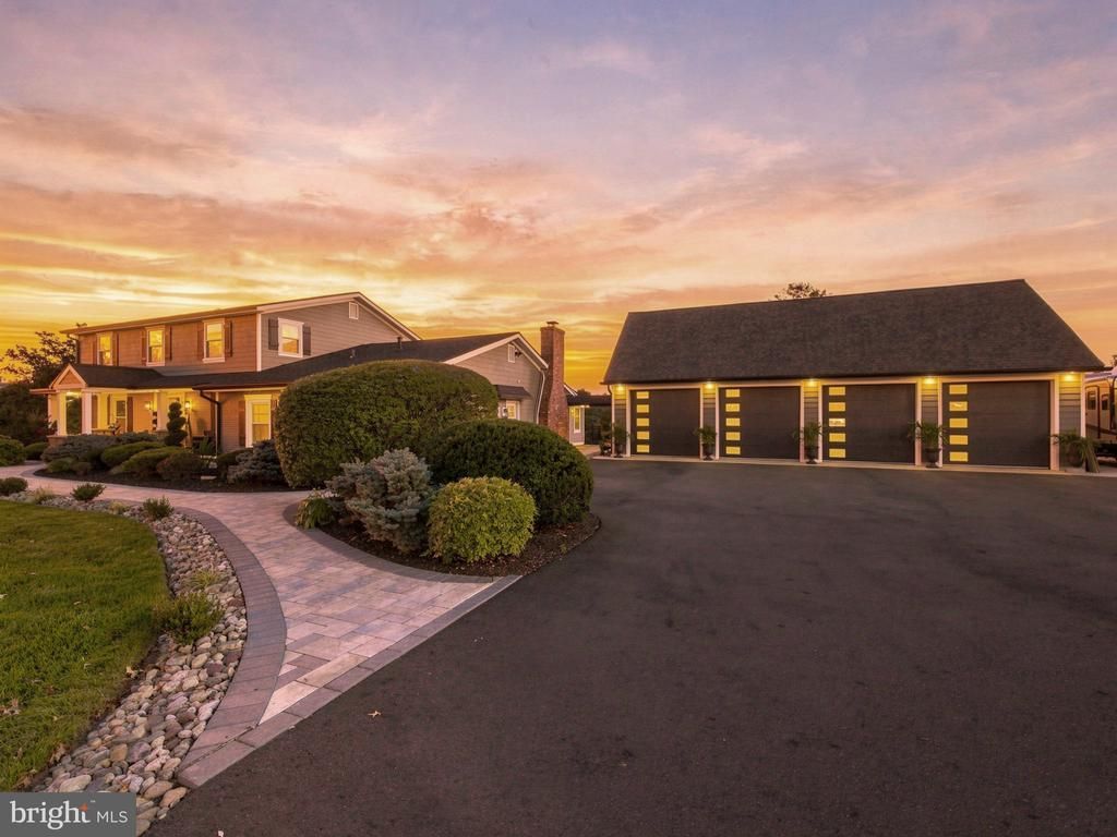 104 N VASSAR DRIVE , QUAKERTOWN, PA 18951