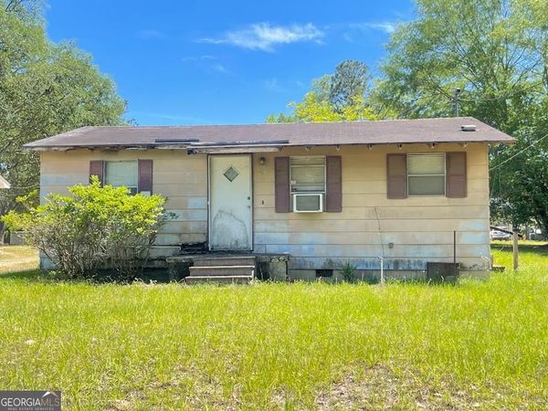 1108 E 4th Avenue, Albany, GA 31705