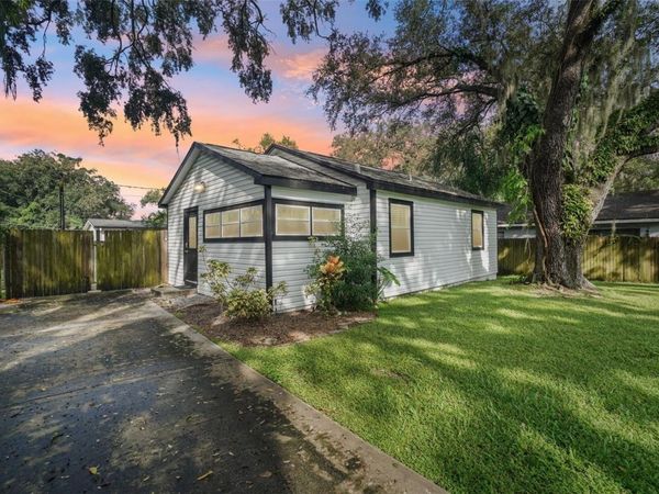 6806 N 17TH STREET , TAMPA, FL 33610