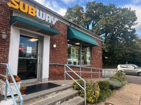 1185 Willis Avenue , Albertson, NY 11507