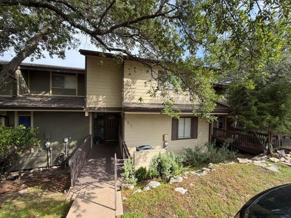 151 Comanche PT, Point Venture, TX 78645