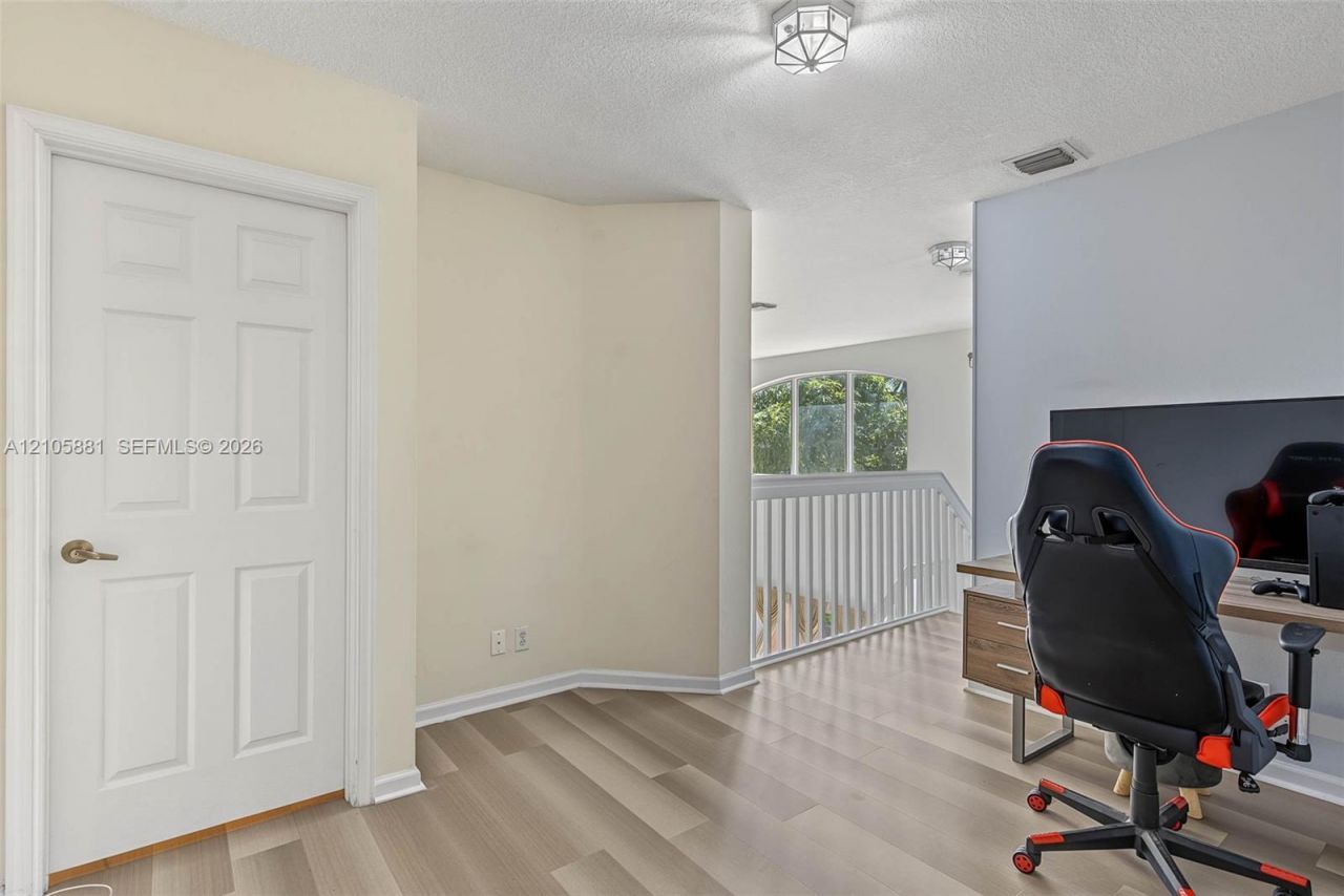 1588 SW 191st Ave , Pembroke Pines, FL 33029 Photo