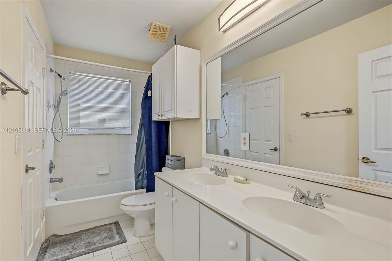 1588 SW 191st Ave , Pembroke Pines, FL 33029 Photo