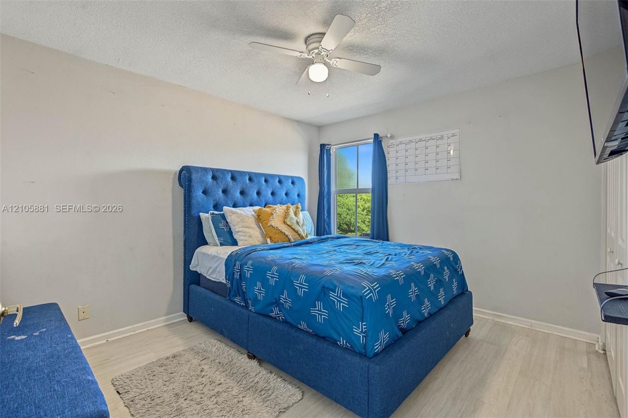 1588 SW 191st Ave , Pembroke Pines, FL 33029 Photo
