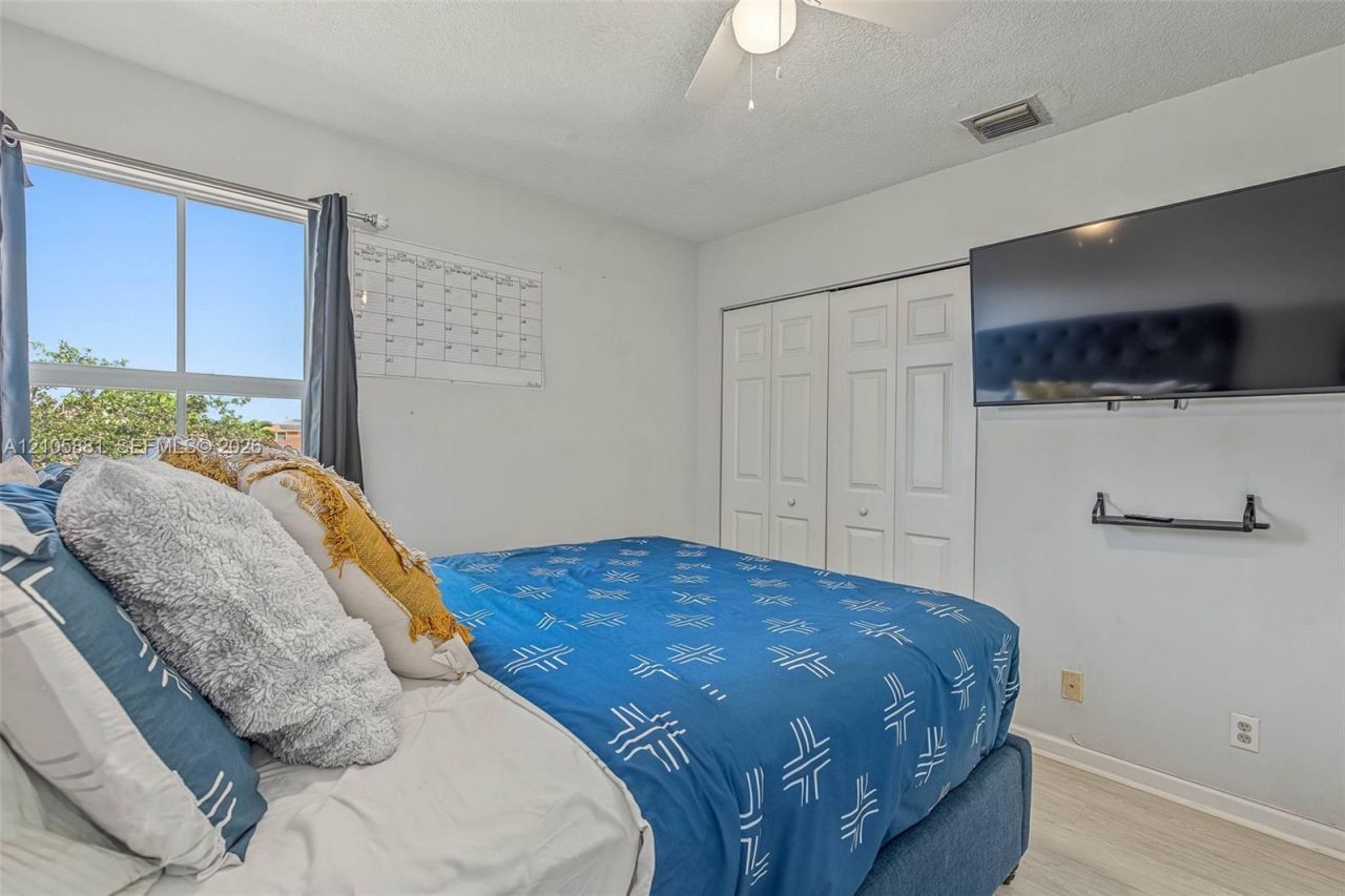 1588 SW 191st Ave , Pembroke Pines, FL 33029 Photo