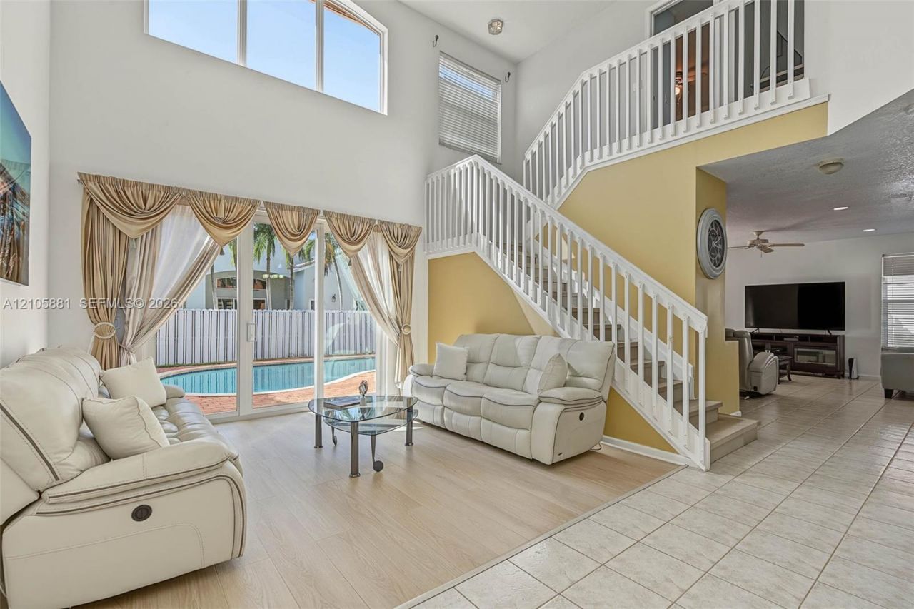 1588 SW 191st Ave , Pembroke Pines, FL 33029 Photo