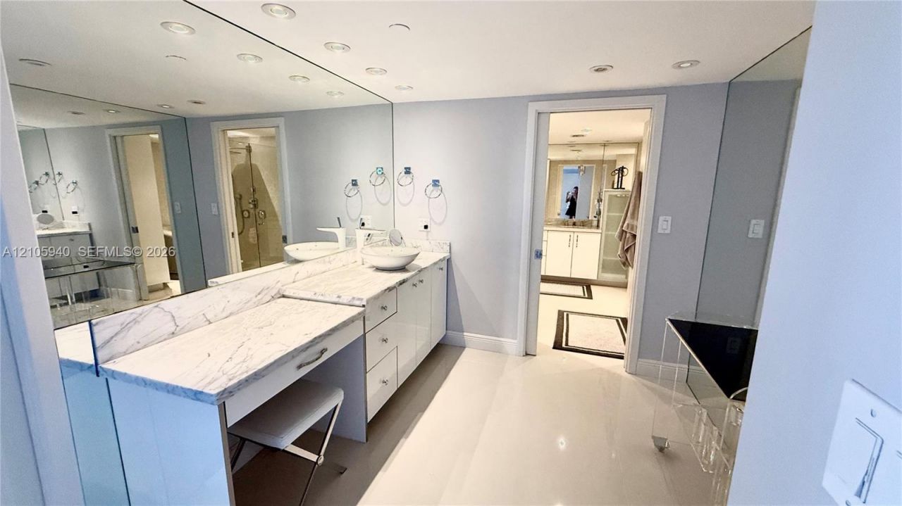 19707 Turnberry Way, Unit TH-6, Aventura, FL 33180 Photo