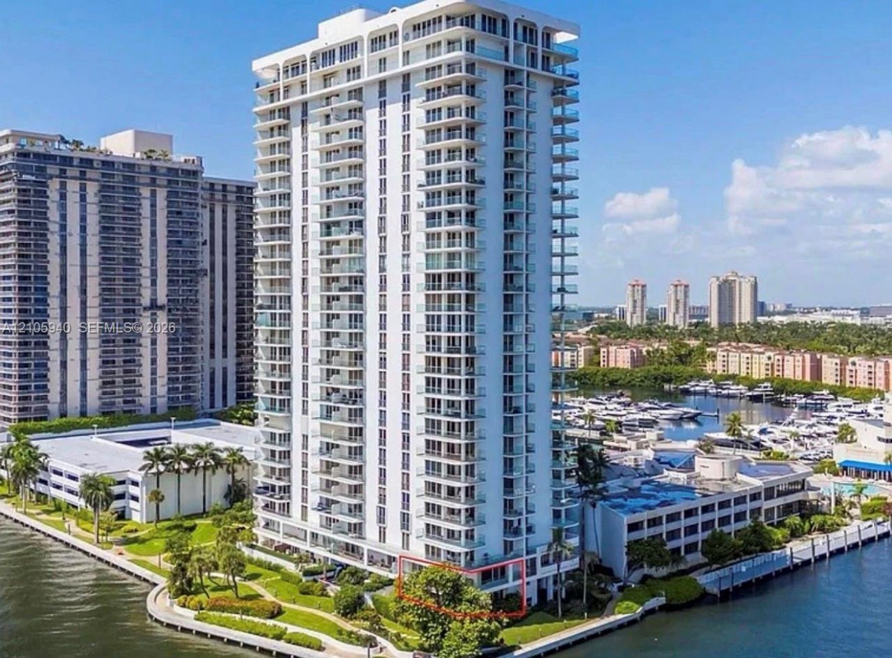 19707 Turnberry Way, Unit TH-6, Aventura, FL 33180 Photo