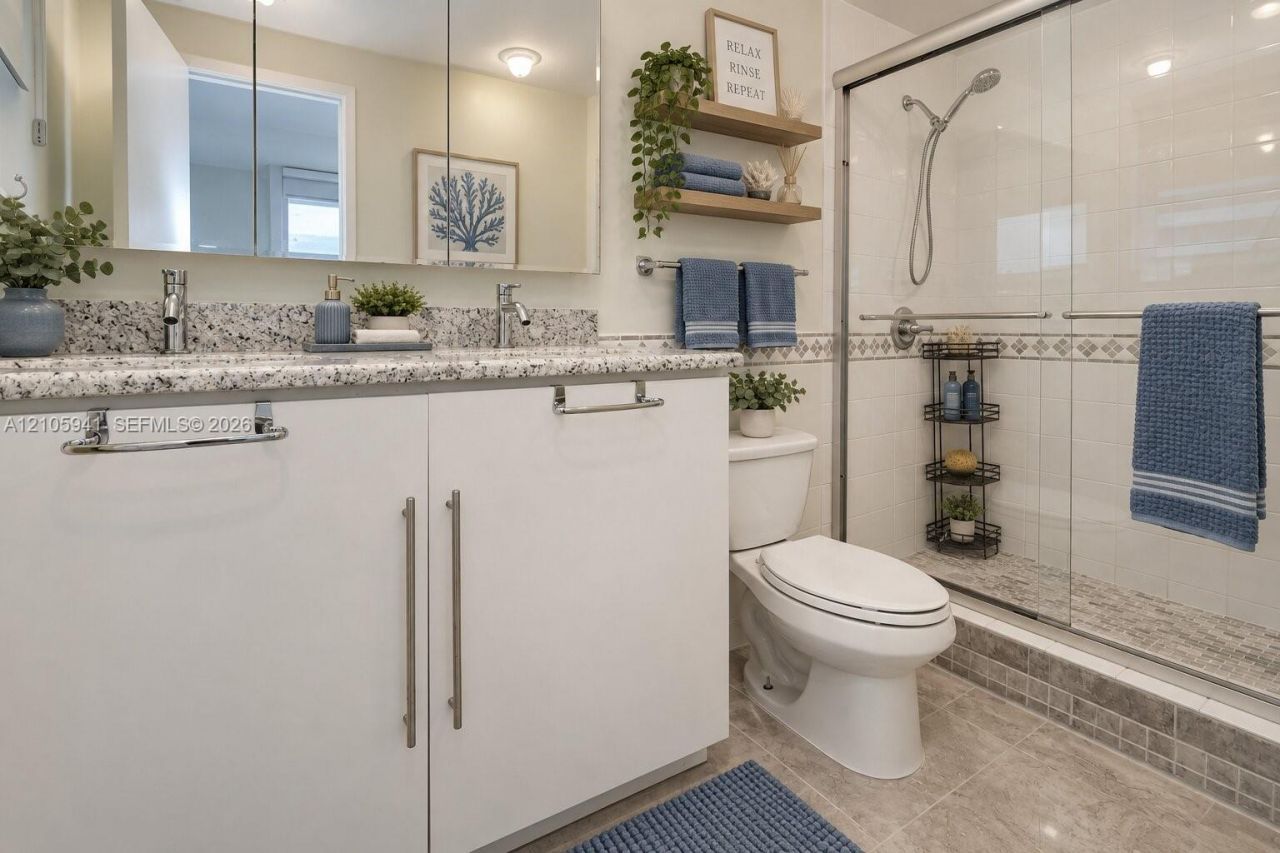 3001 S Ocean Dr , Unit 411, Hollywood, FL 33019 Photo
