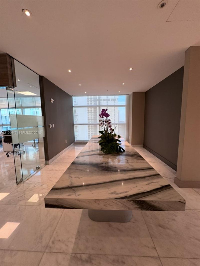 175 SW 7th St , Unit 2208, Miami, FL 33130 Photo