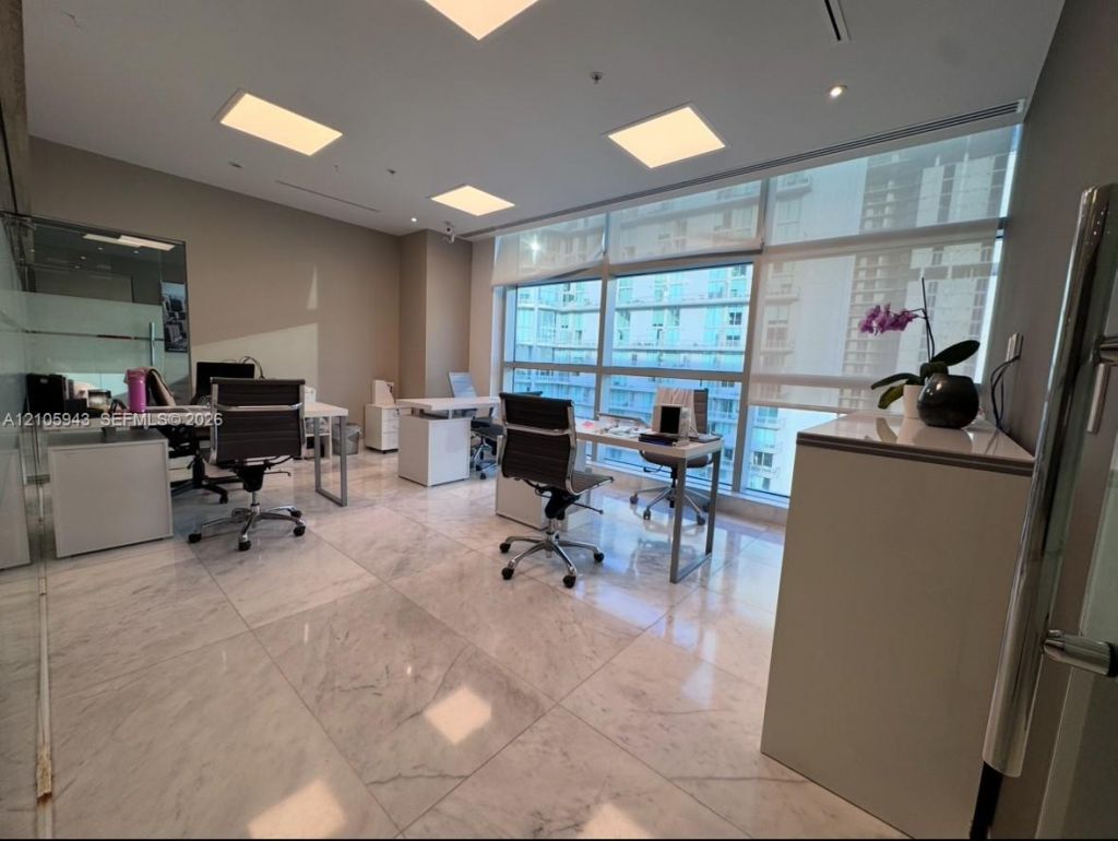 175 SW 7th St , Unit 2208, Miami, FL 33130 Photo