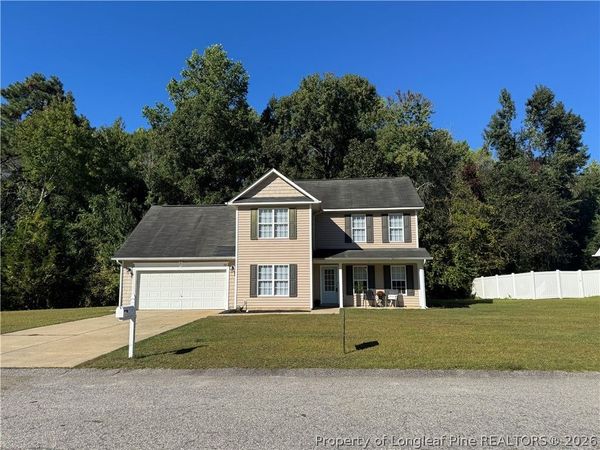 5111 Goshawk Drive, Hope Mills, NC 28348