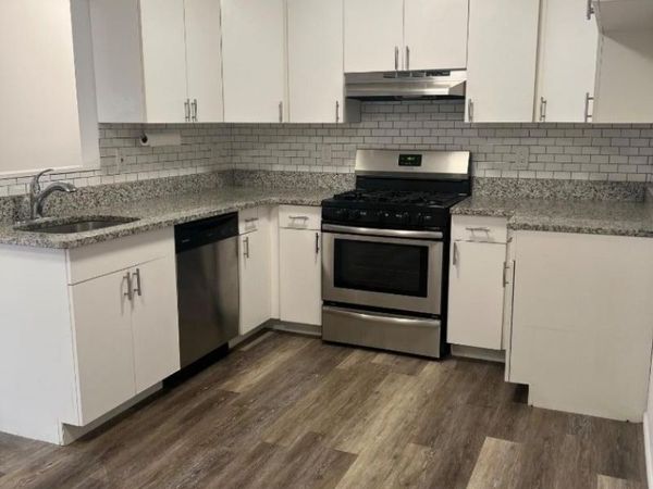 713 Tallwood Lane, Green Brook, NJ 08812