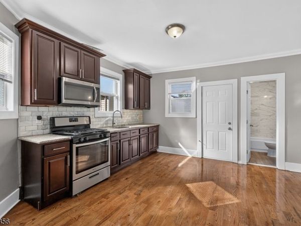 72 Summer Ave, Newark, NJ 07104