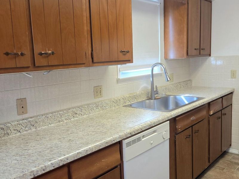 114 Littlejohn Road, Troy, OH 45373 Photo 6
