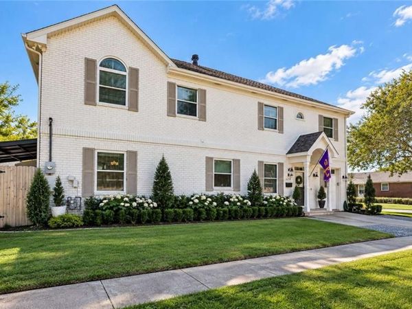 421 CARROLLTON Avenue , Metairie, LA 70005