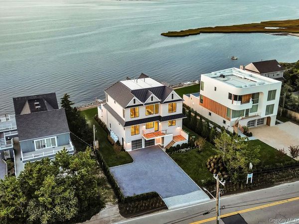 498 Dune Road , Westhampton Beach, NY 11978