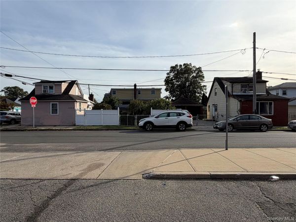 1485 Surprise Street , Elmont, NY 11003
