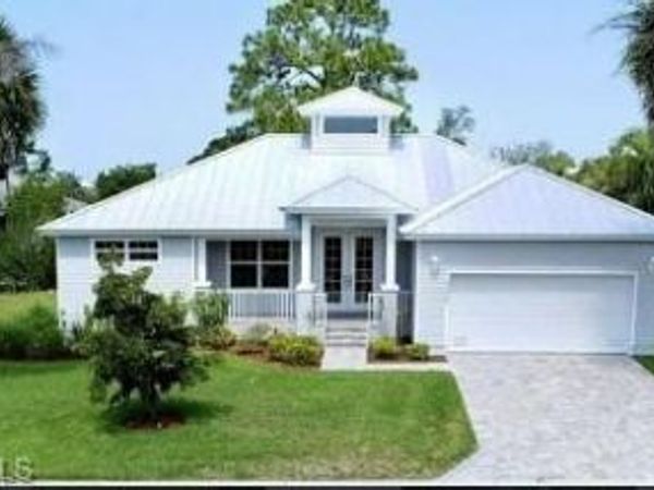27020 Flamingo DR, BONITA SPRINGS, FL 34135