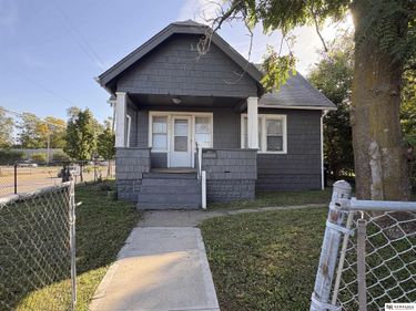 2445 N 33rd Avenue, Omaha, NE 68111
