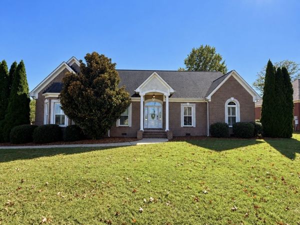 724 Toben Ter N, Lawrenceburg, TN 38464