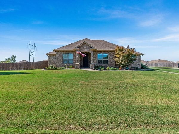 299 Hillside Drive, Harrah, OK 73045