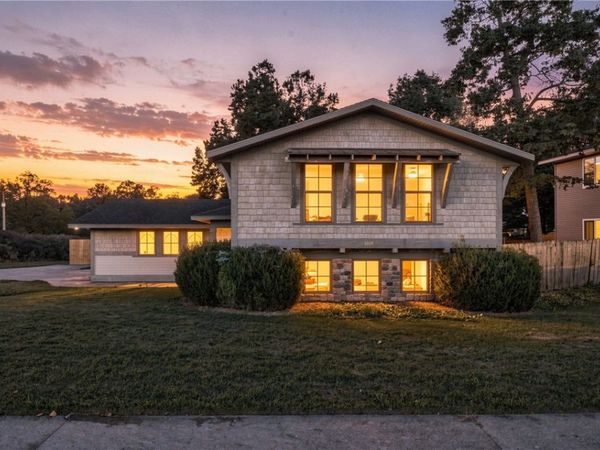 1009 Peak Street , Cave Springs, AR 72718