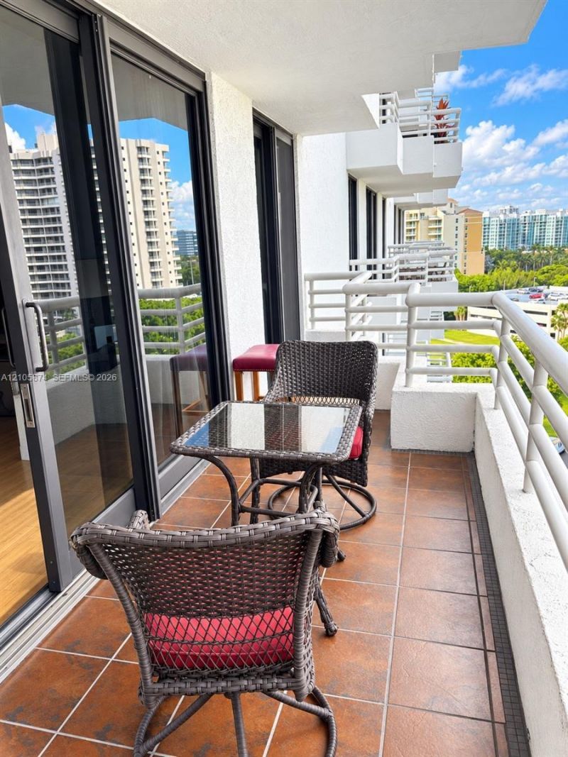 3300 NE 192nd St , Unit 1103, Aventura, FL 33180 Photo