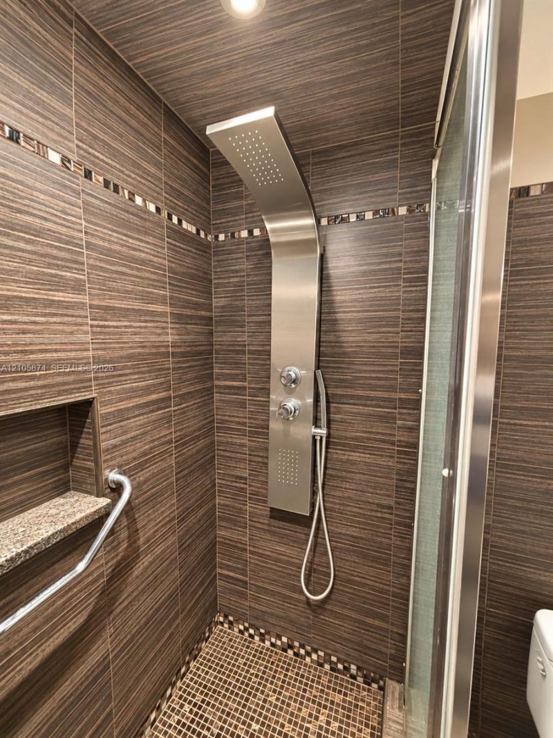 3300 NE 192nd St , Unit 1103, Aventura, FL 33180 Photo