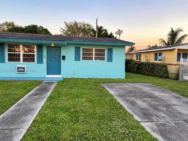 1195 NW 100th Ter , Unit 1, Miami, FL 33150