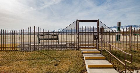 900 S Parkway, Reno, NV 89521 Photo