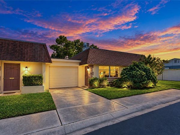 8445 CALAIS N, PINELLAS PARK, FL 33781