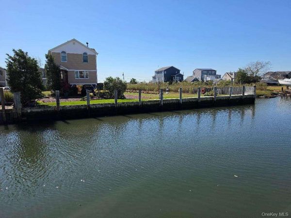 20 James Road , Amityville, NY 11701
