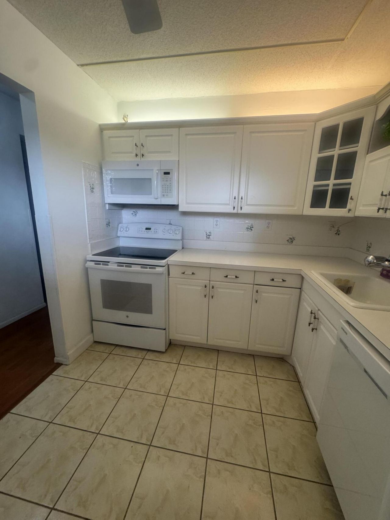 2640 Garden Drive S, Unit Apt 203, Lake Worth Beach, FL 33461 Photo