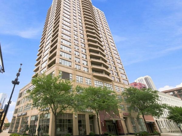 200 N Jefferson Street , Unit 2003, Chicago, IL 60661