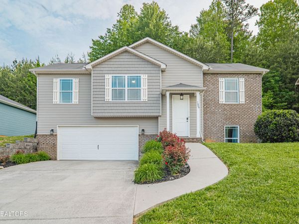 7809 Elkton Lane, Powell, TN 37849