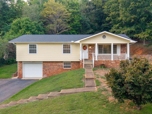 5585 Tucker Road, Ooltewah, TN 37363