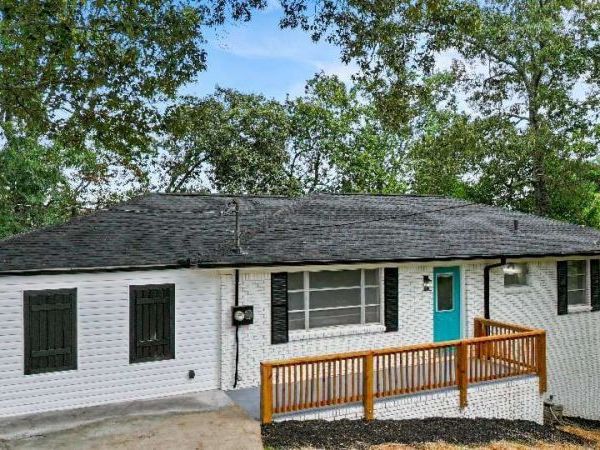 3343 Barry Lane, Gainesville, GA 30506