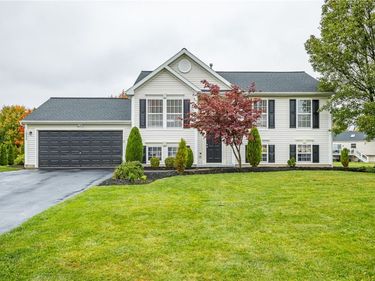 1035 Beaver Creek Drive, Webster, NY 14580