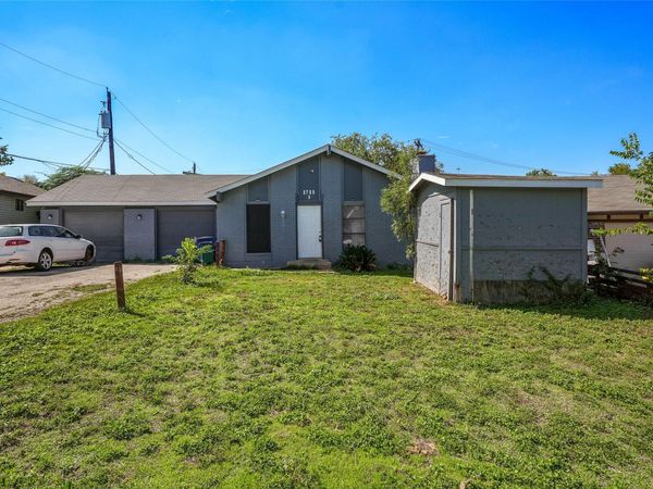 2706 Little Valley Cv, Unit B, Austin, TX 78741
