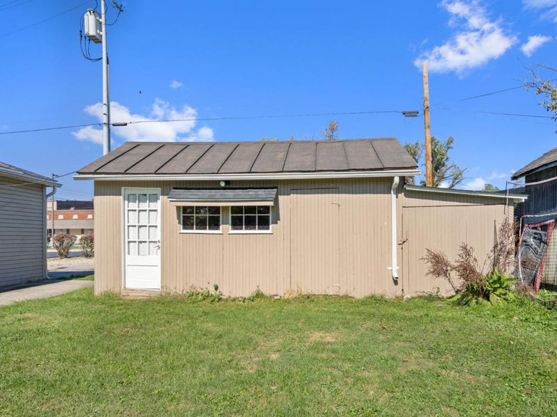 307 S Apple Street, Pleasant Township, OH 45121 Photo 8