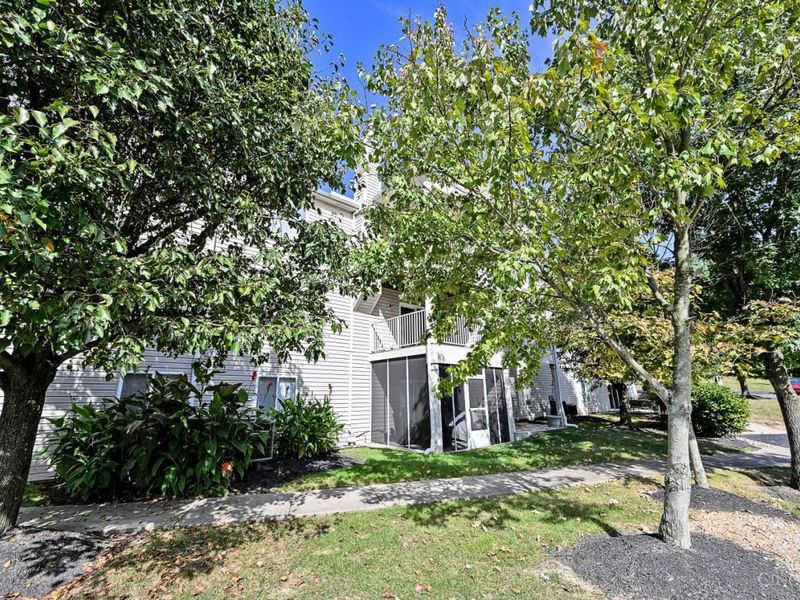 201 Doublegate Drive, Unit J, Milford, OH 45150 Photo 37