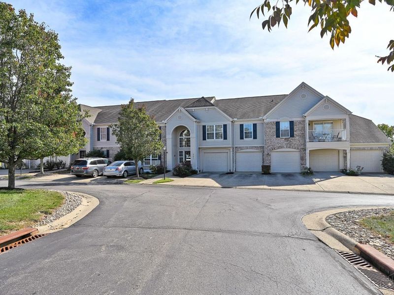 201 Doublegate Drive, Unit J, Milford, OH 45150 Photo 7