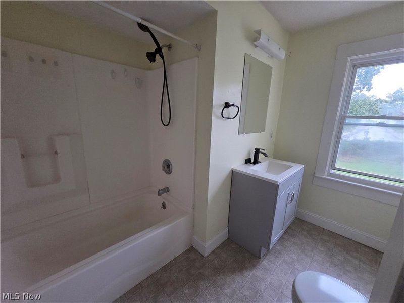 419 Myrtle Street, Ravenna, OH 44266 Photo 6