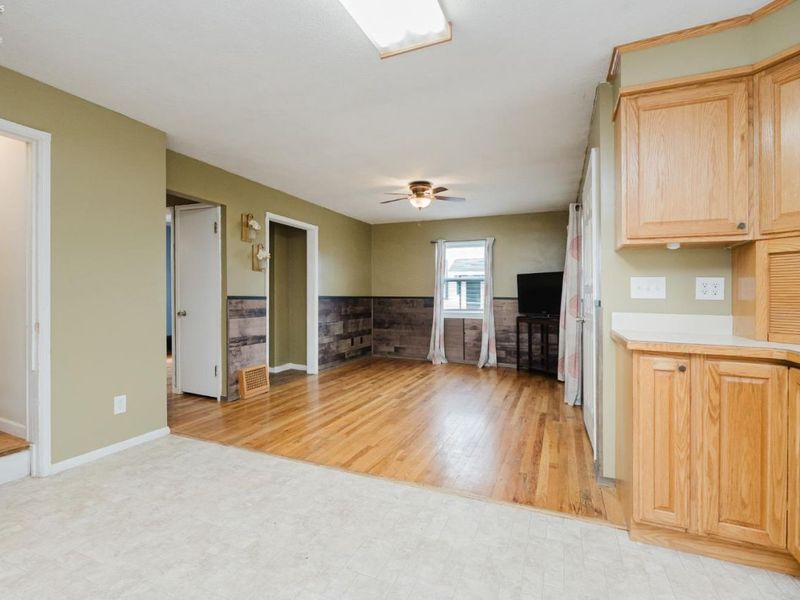 320 Goodrich Road, Bellevue, OH 44811 Photo 10